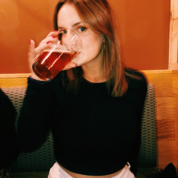 Meet your Posher, Kat - Picture 5 of 8